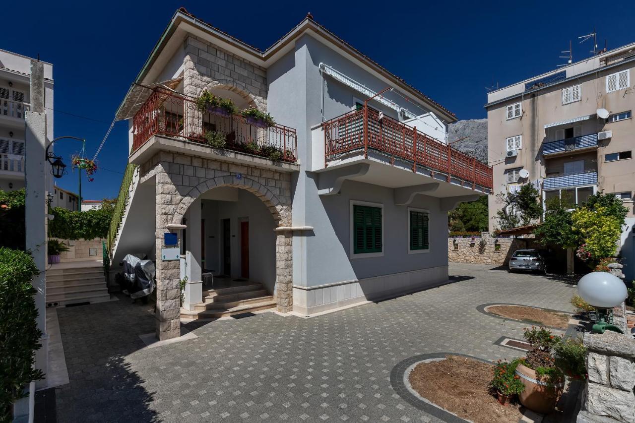 Apartments Carmen Makarska Bagian luar foto