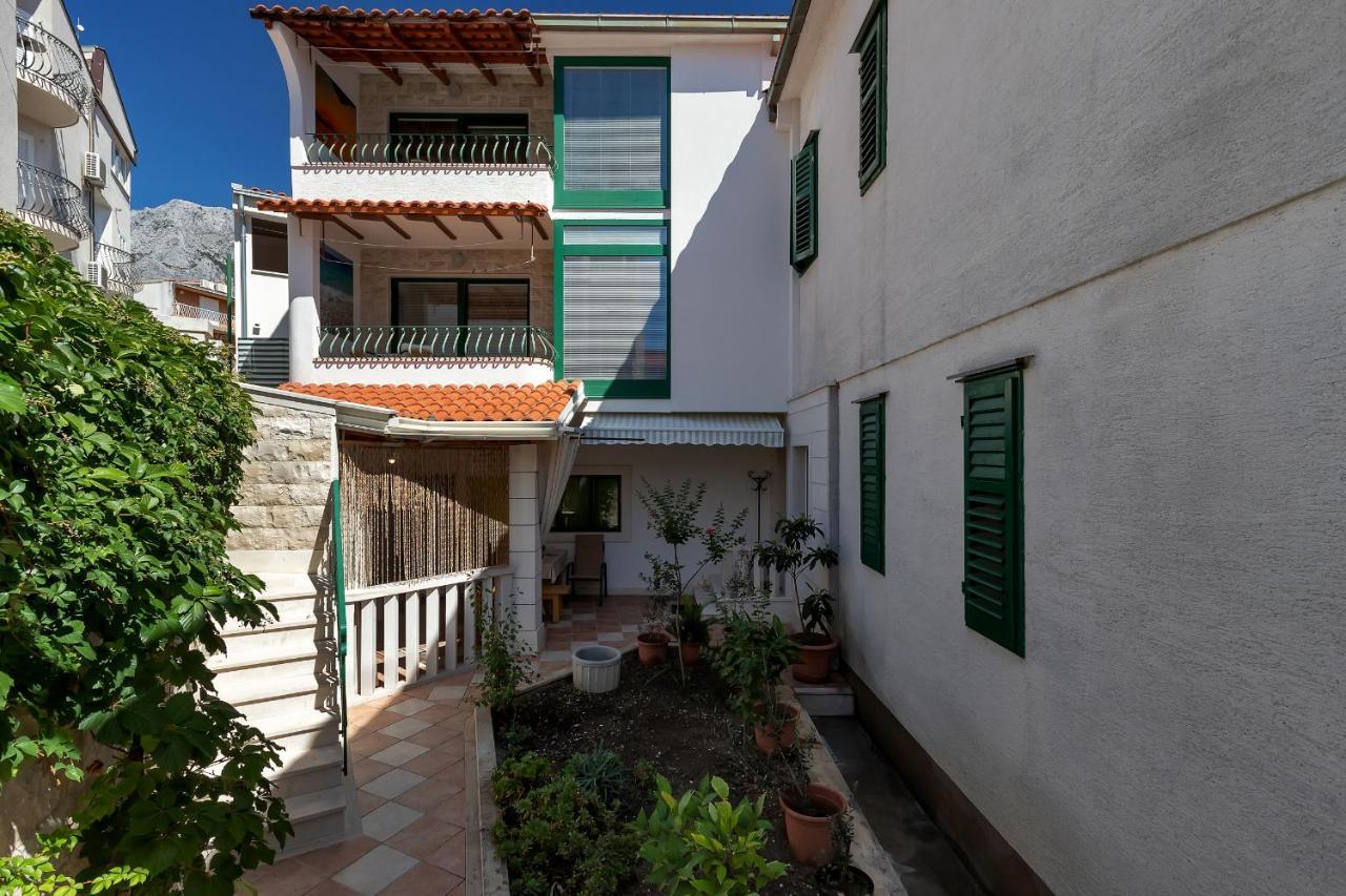 Apartments Carmen Makarska Bagian luar foto